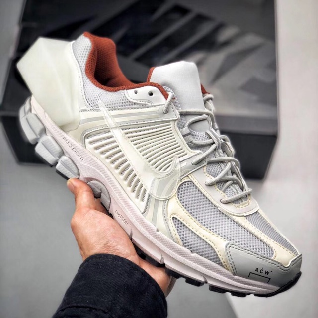 a cold wall vomero white