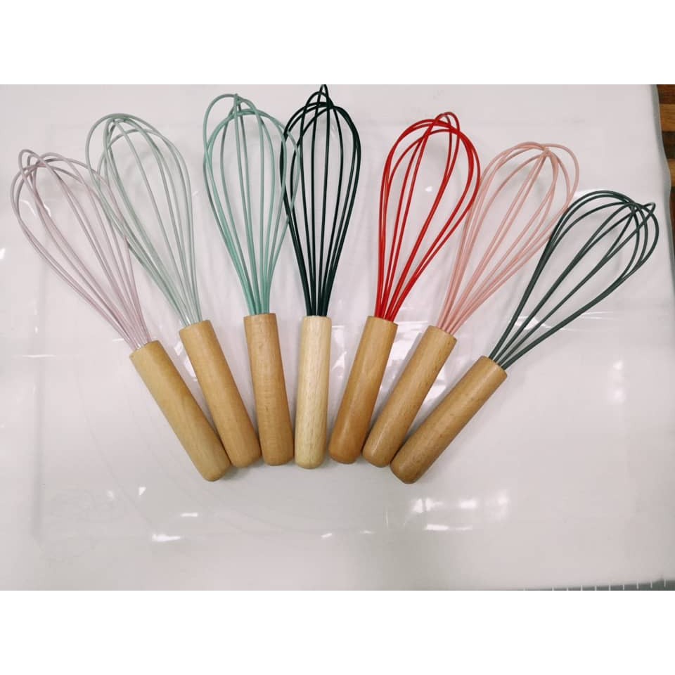 (Ready Stock) Silicone & wood hand-beaten egg stick stir thickened stirrer beat cream hand-held home baking tool