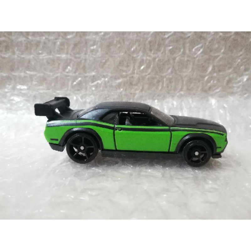 hot wheels dodge challenger drift car fast and furious