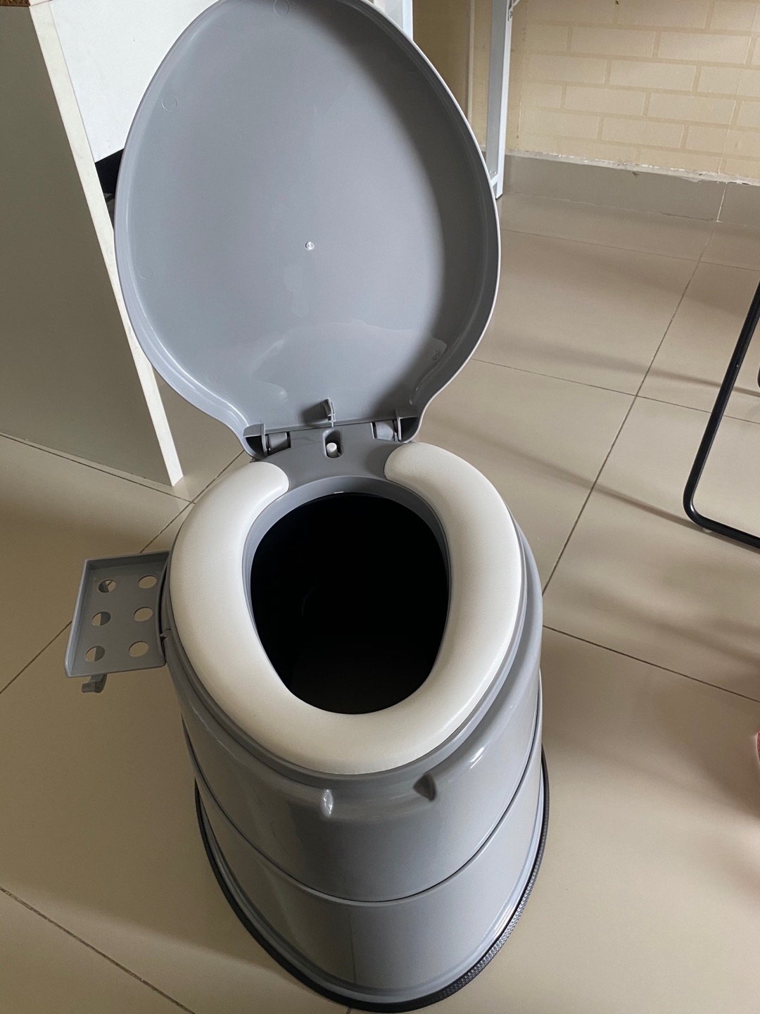 mobile toilet bowl
