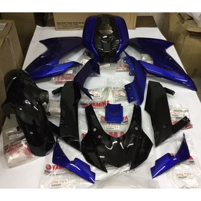 yamaha r15 v3 cover