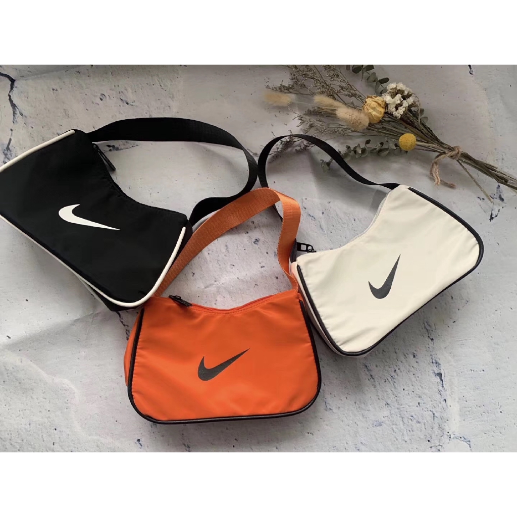 لا معنى له مخدر السفلي nike hobo bag 