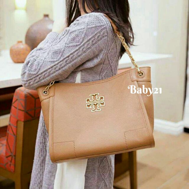 Tory Burch Britten Small Slouchy Tote | Shopee Malaysia