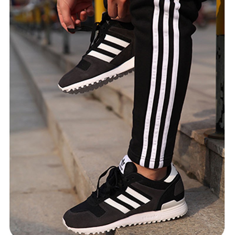 adidas classic running shoes