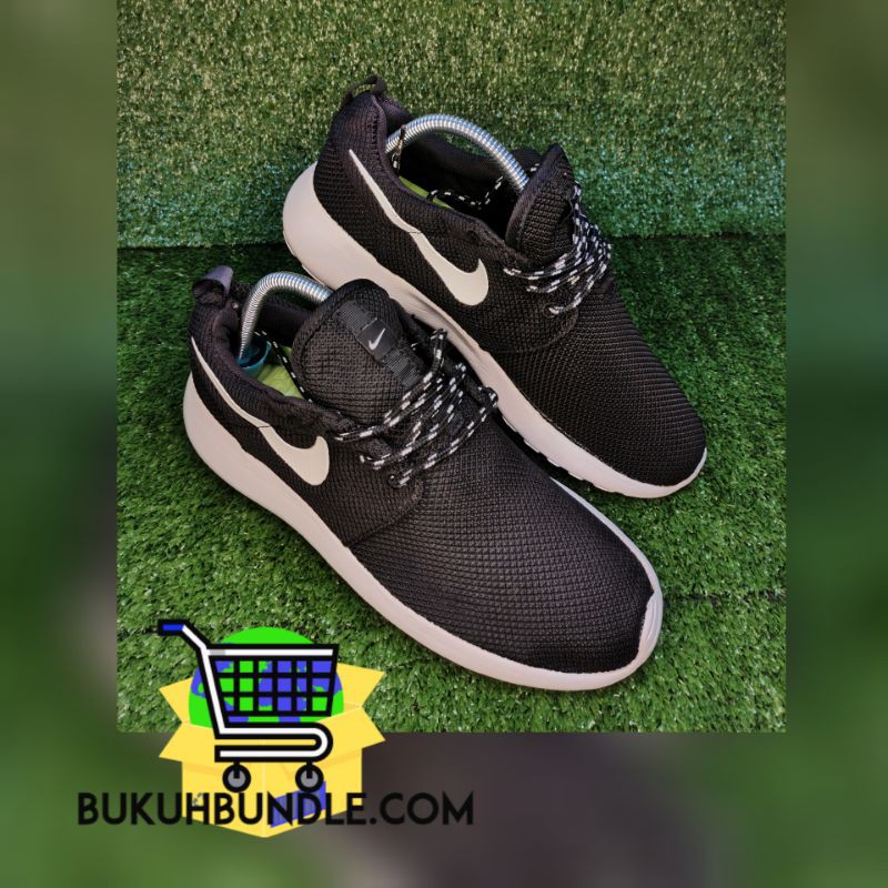 kasut nike roshe