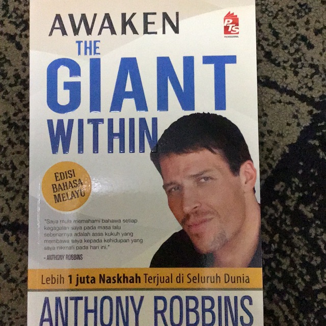 Preloved Buku Awaken The Giant Within | Shopee Malaysia