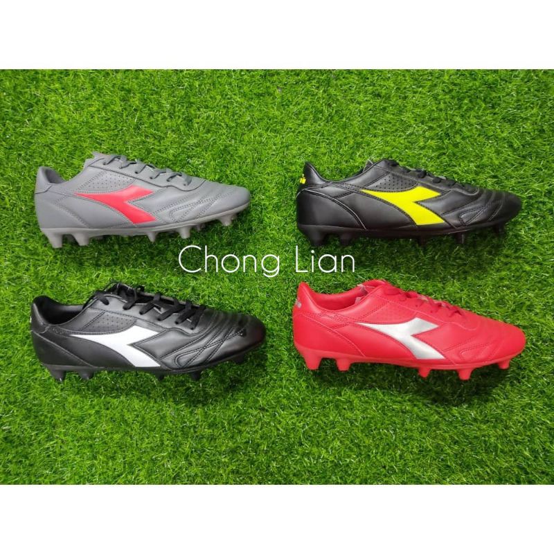 diadora football shoes