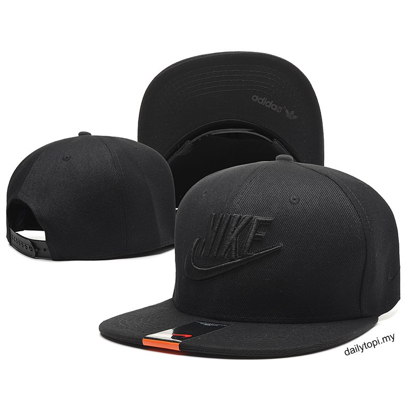 black and white nike snapback
