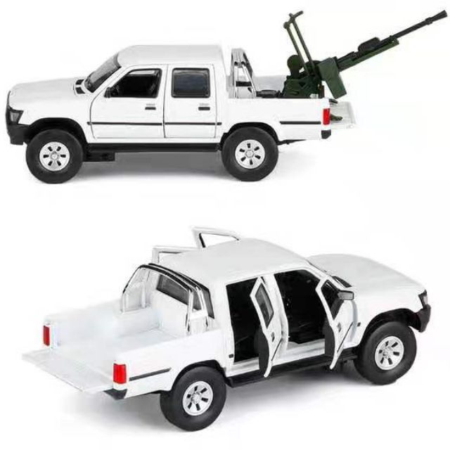 toyota hilux diecast model