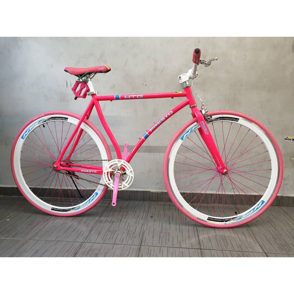 pink fixed gear bike