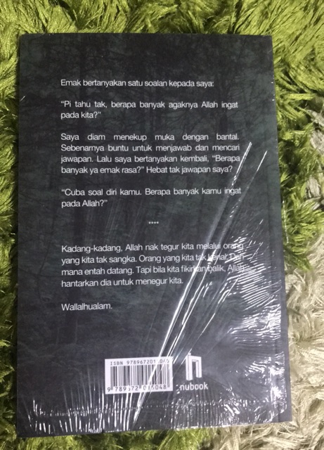 Letakkan Dunia Di Tangan Di Hati Jangan Lutfi Lokman Dubook Rak 89 Shopee Malaysia