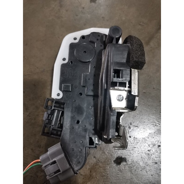 Original Nissan Xtrail T32 Door Lock (Frh/Flh) Shopee Malaysia