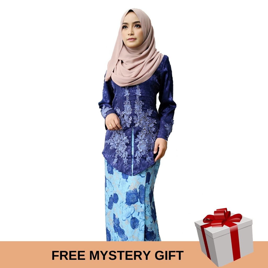 Zoe Arissa Kebaya Prada Lace Baju Kurung Moden Plus Saiz 