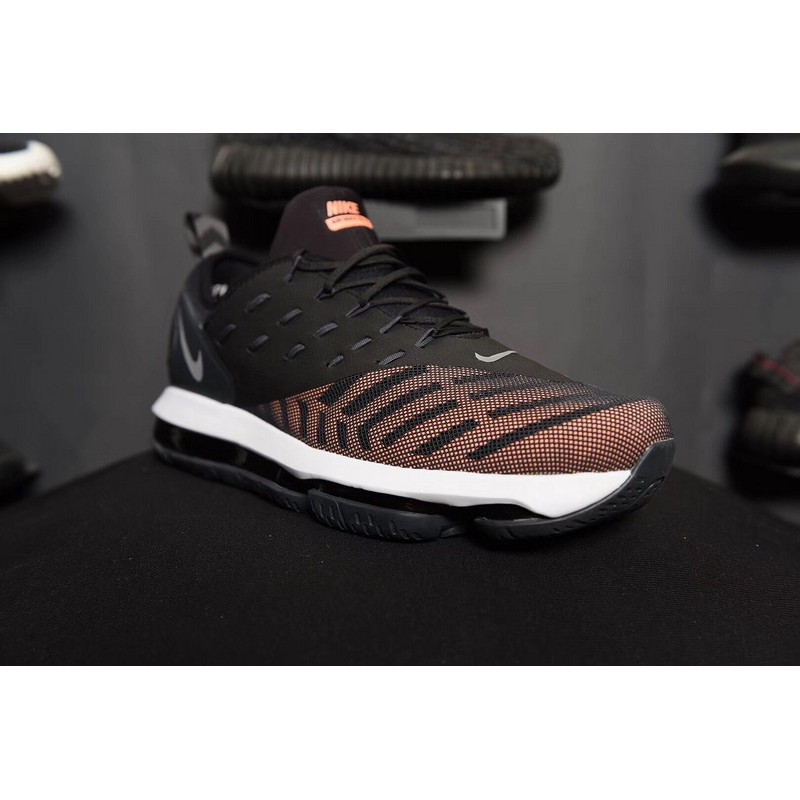 professional running shoes store