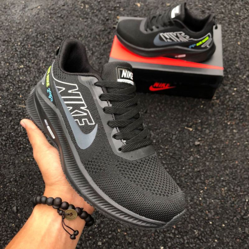 nike joepeqasvsss black