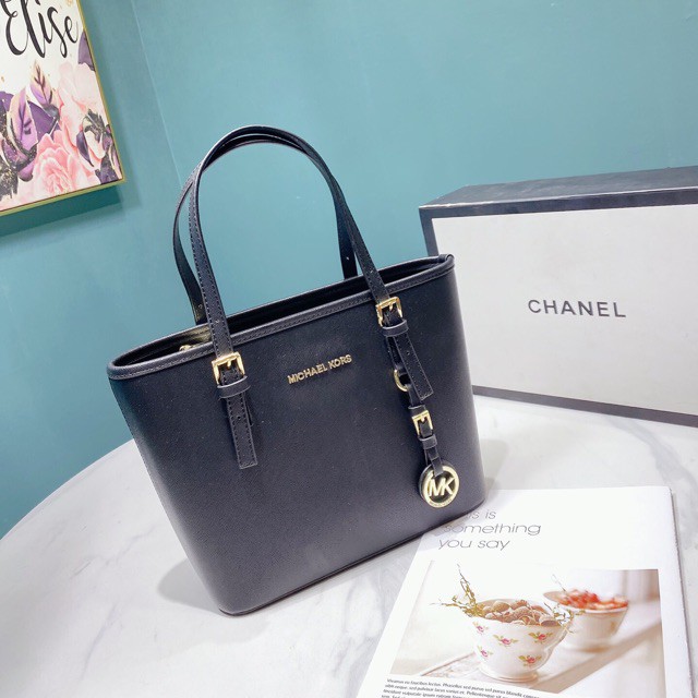 michael kors medium saffiano