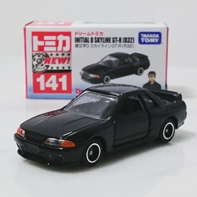 r32 tomica