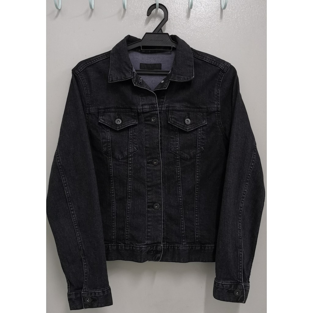 uniqlo black denim jacket