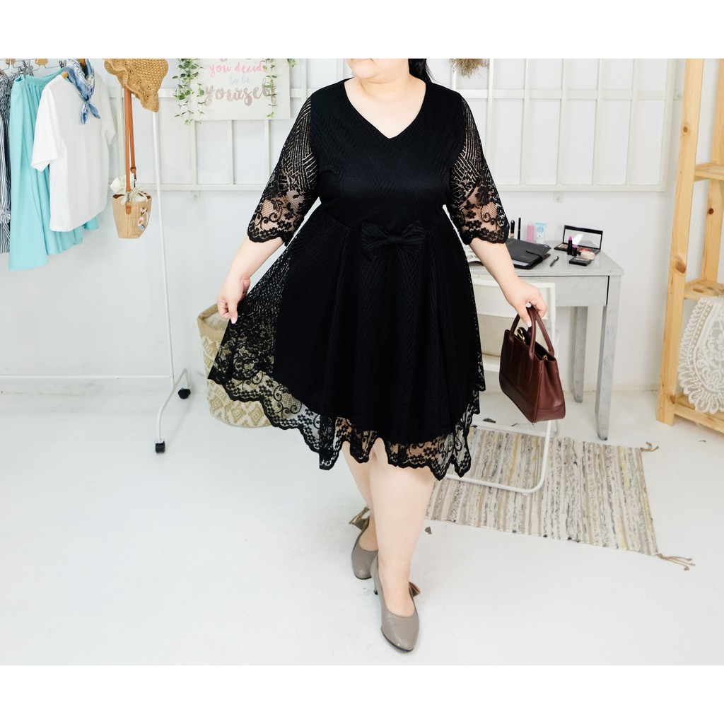 black dress outfit for chubby