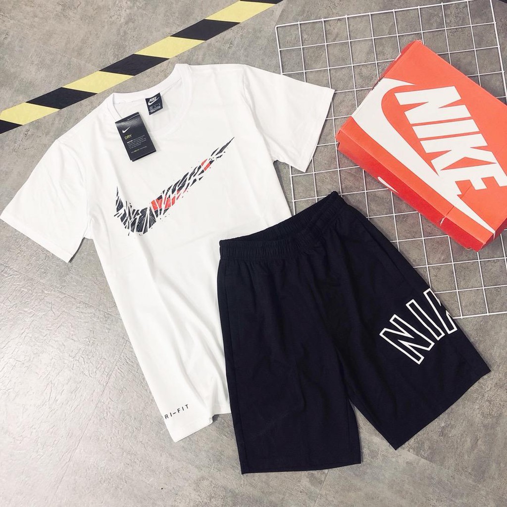 nike top and shorts set mens