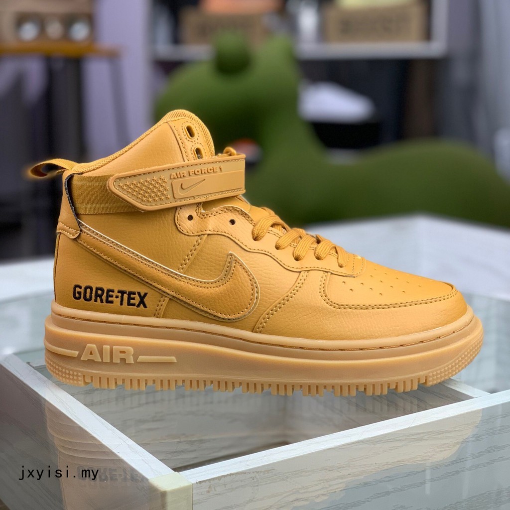 nike waterproof high tops