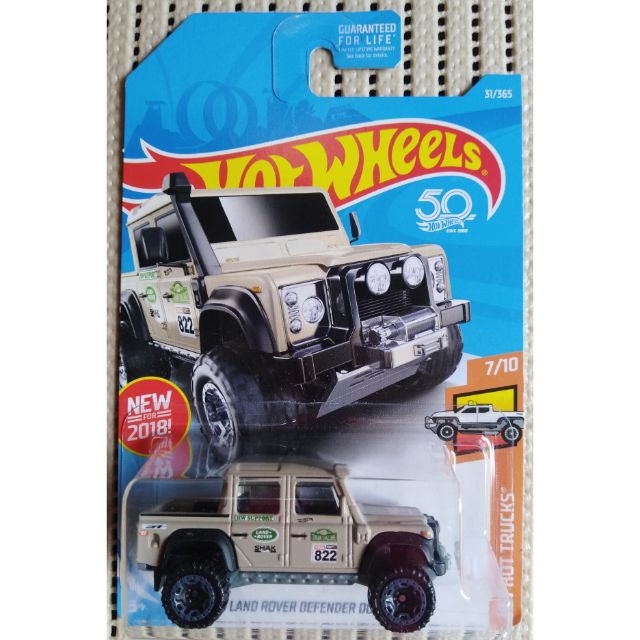 hot wheels land rover defender 2018