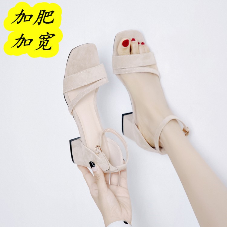 plus size heels for wide feet