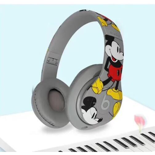 （Ready Stock)Mickey's 90th Anniversary Edition Beats Studio 3 Wireless On-Ear Headphones Mickey's 90th Anniversary