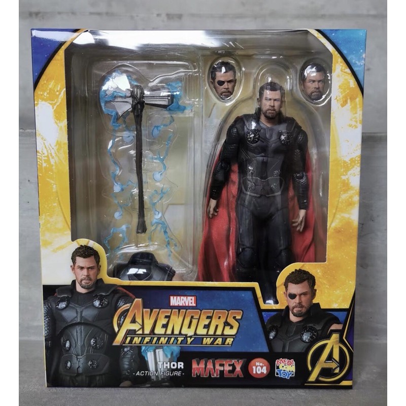 S.H.Figuarts Bandai Avengers Infinity War Thor SHF Action Figures KO Version Toy 
