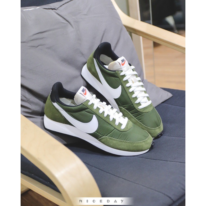 nike tailwind olive green