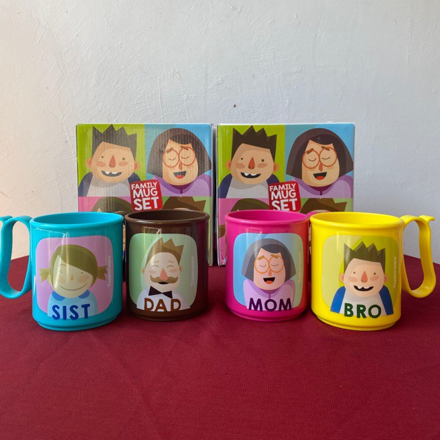 Tupperware - Family MUG