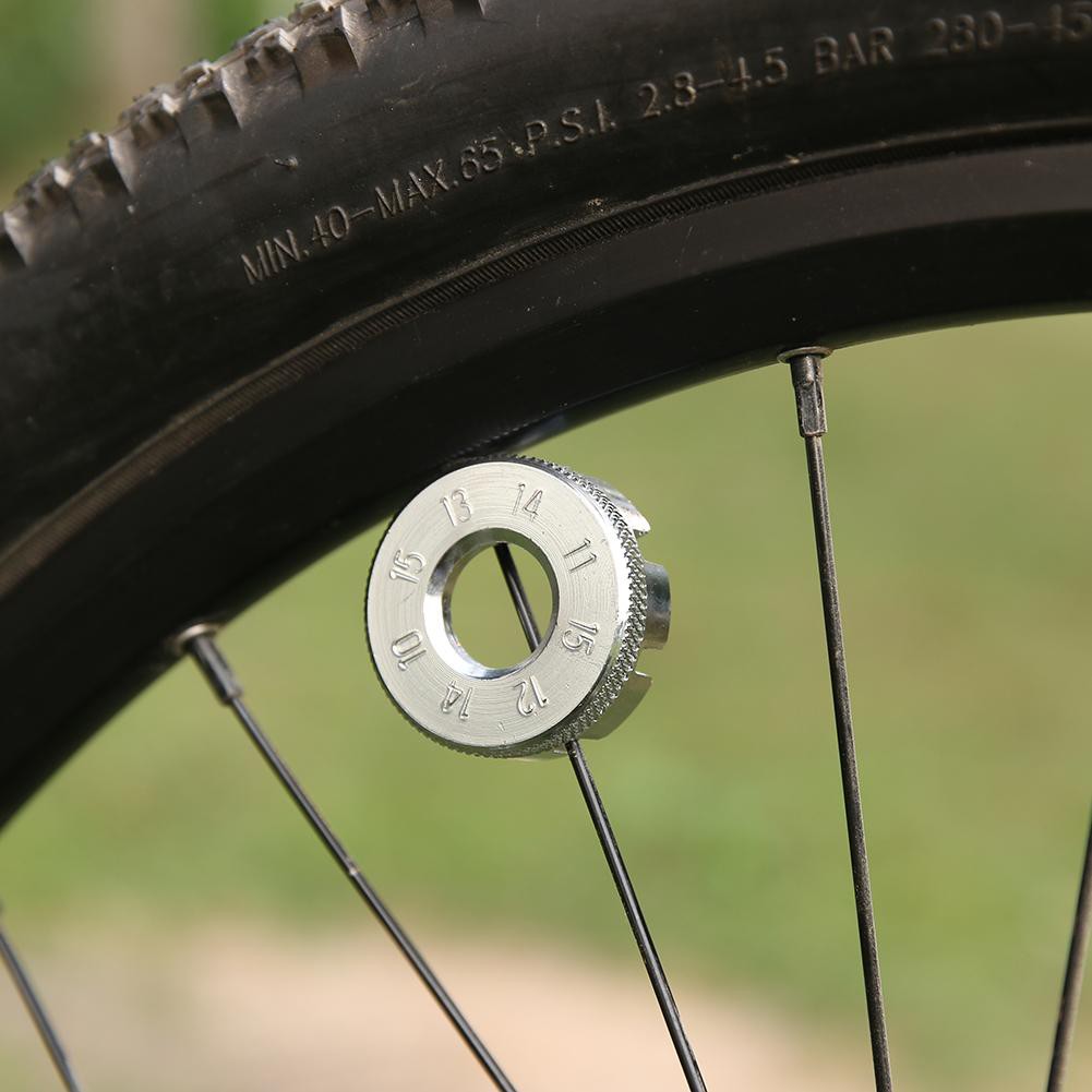 bicycle spoke tightener
