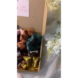 MURAH Gift Box Scrunchies Surprise Box Chocolate Birthday Sweet Box ...