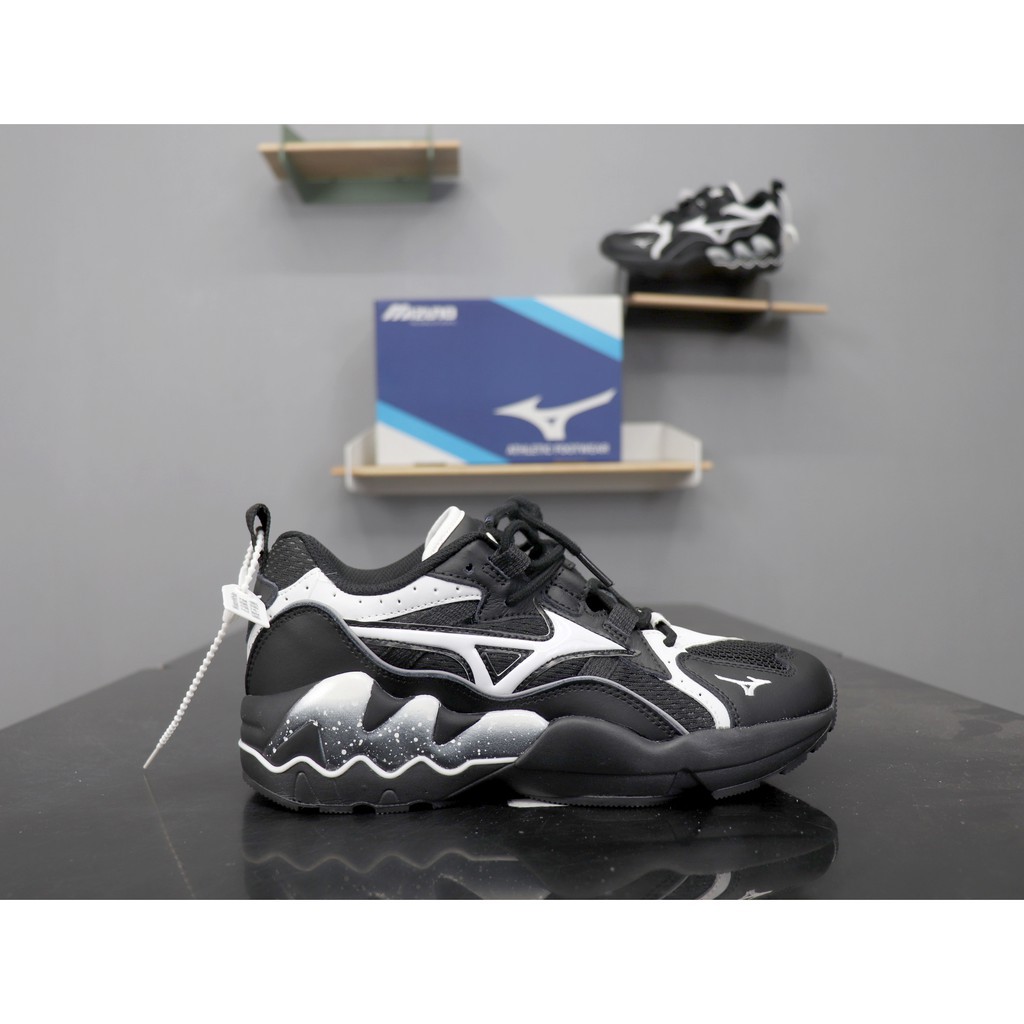 mizuno wave rider 44