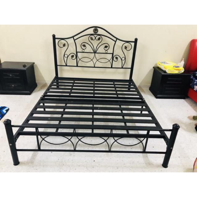 Metal Queen Bed Double Metal Bed Frame Bedroom Double Bed Bedroom Furniture Heavy Duty Katil Besi Black