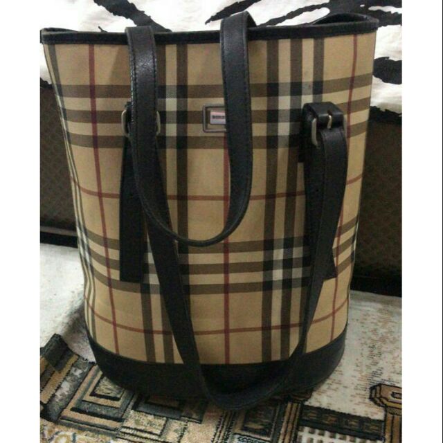 vintage burberry bucket bag
