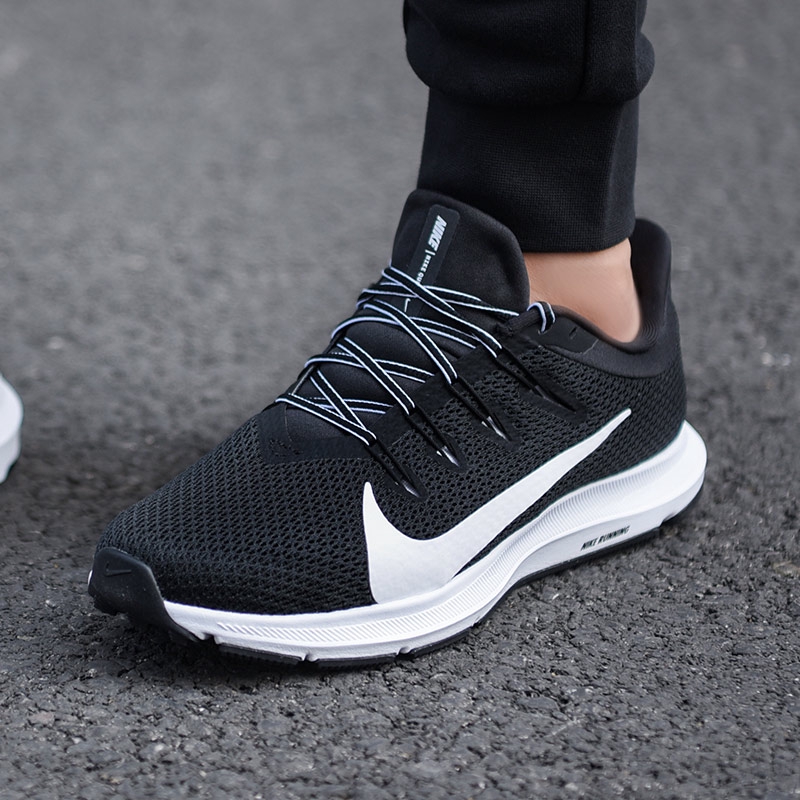 nike breathable running shoes