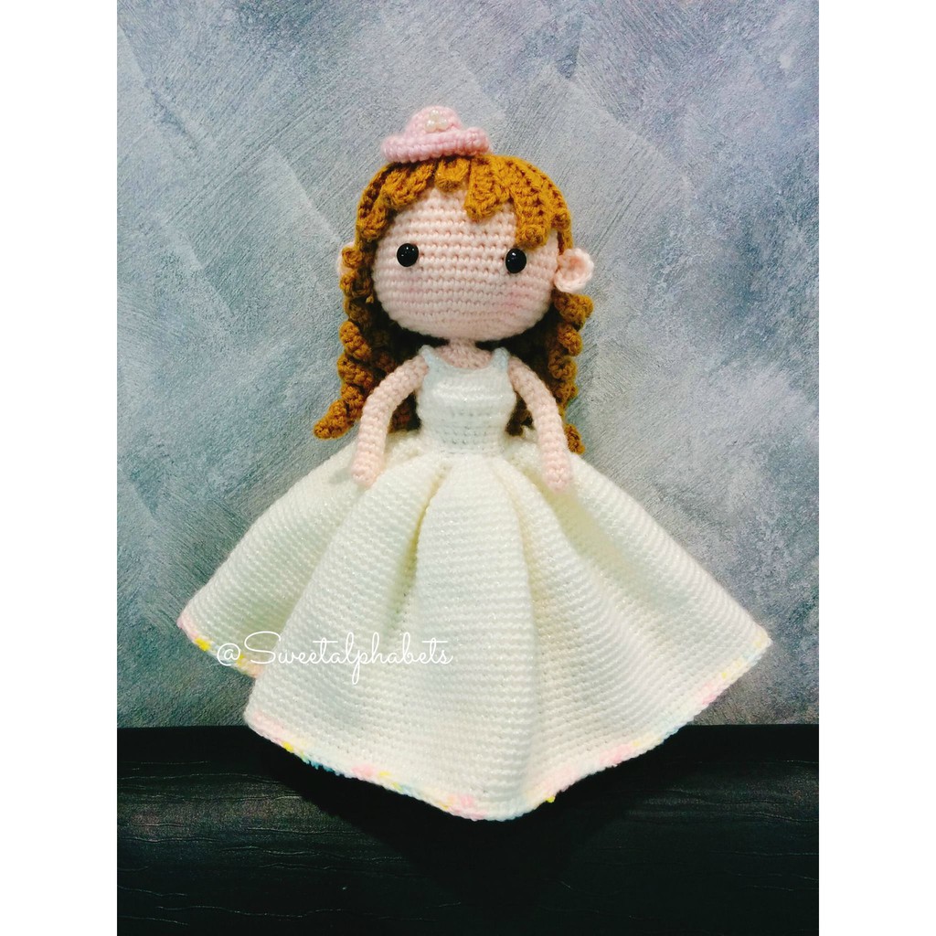 crochet wedding doll