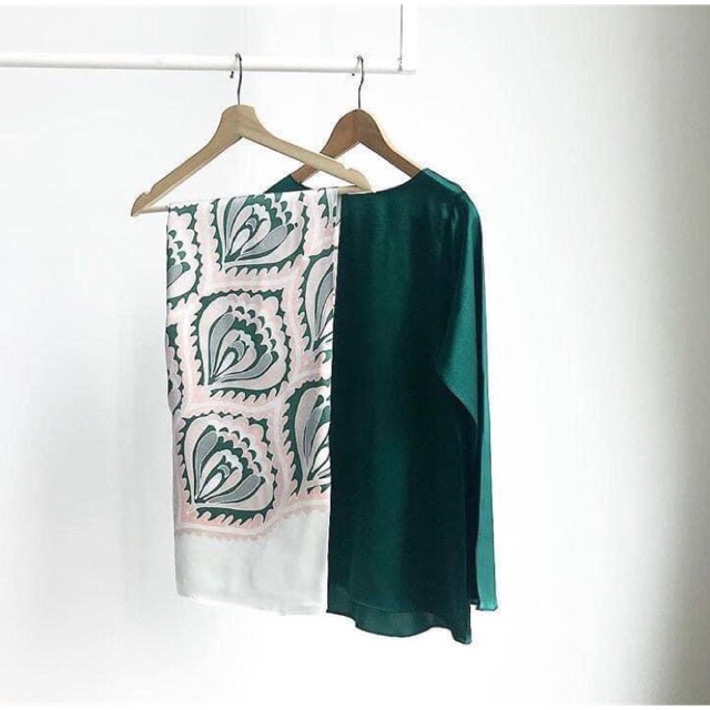  BATIK  ASLI KELANTAN MATERIAL COTTON VISCOSE  GOLD LINE 