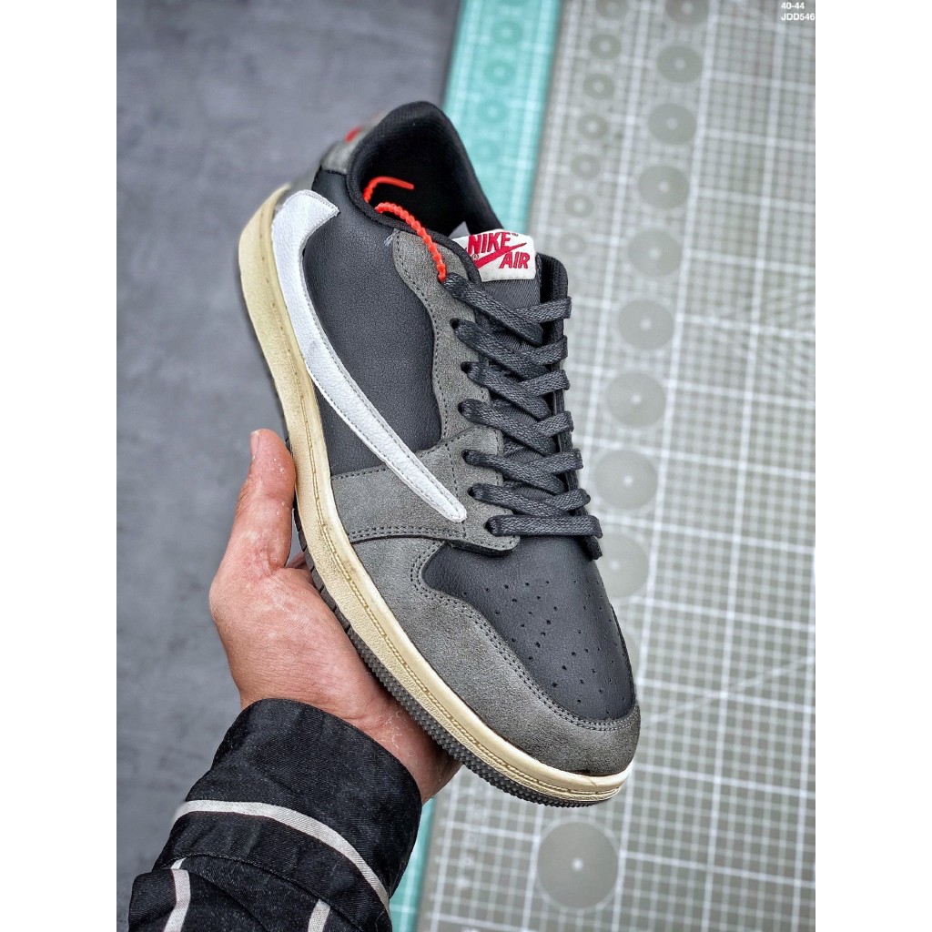 nike aj 1 travis scott