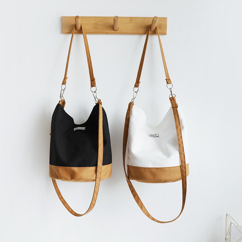 bucket bag with zipper