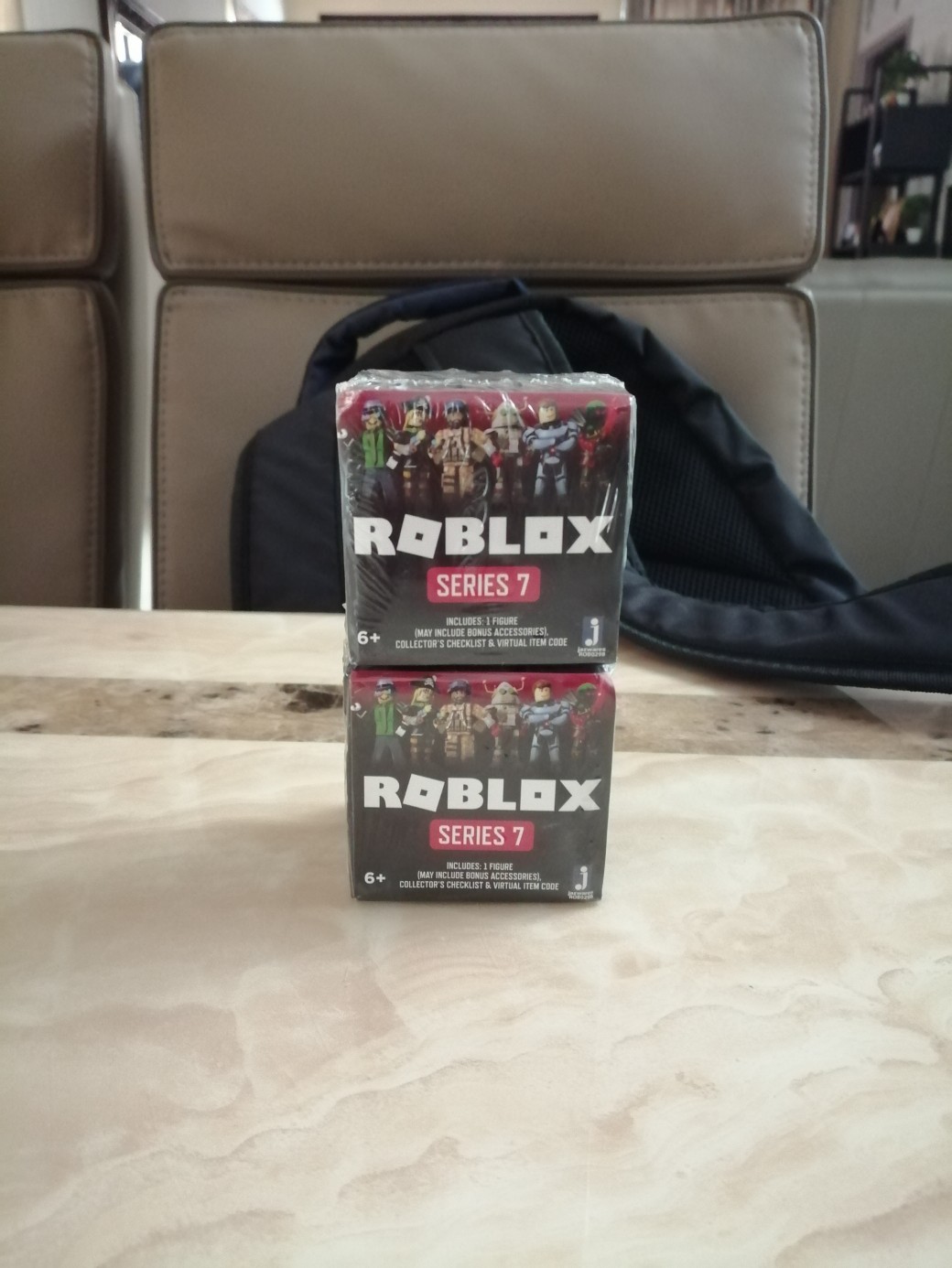 Ready Stock Roblox Mystery Figures Obsidian Assortment Price For 2 Item Qjrt015048 Shopee Malaysia - roblox obby kia roblox item