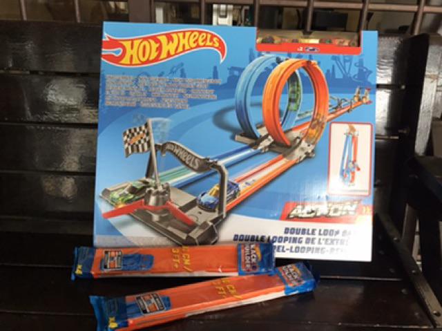 Hot Wheels Double Loop Dash Playset Fold and Go Racetrack Includes 2x ...