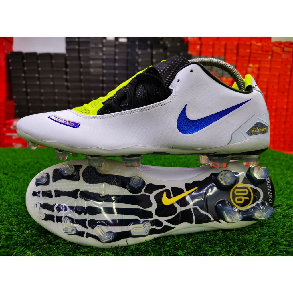 nike total 90 1