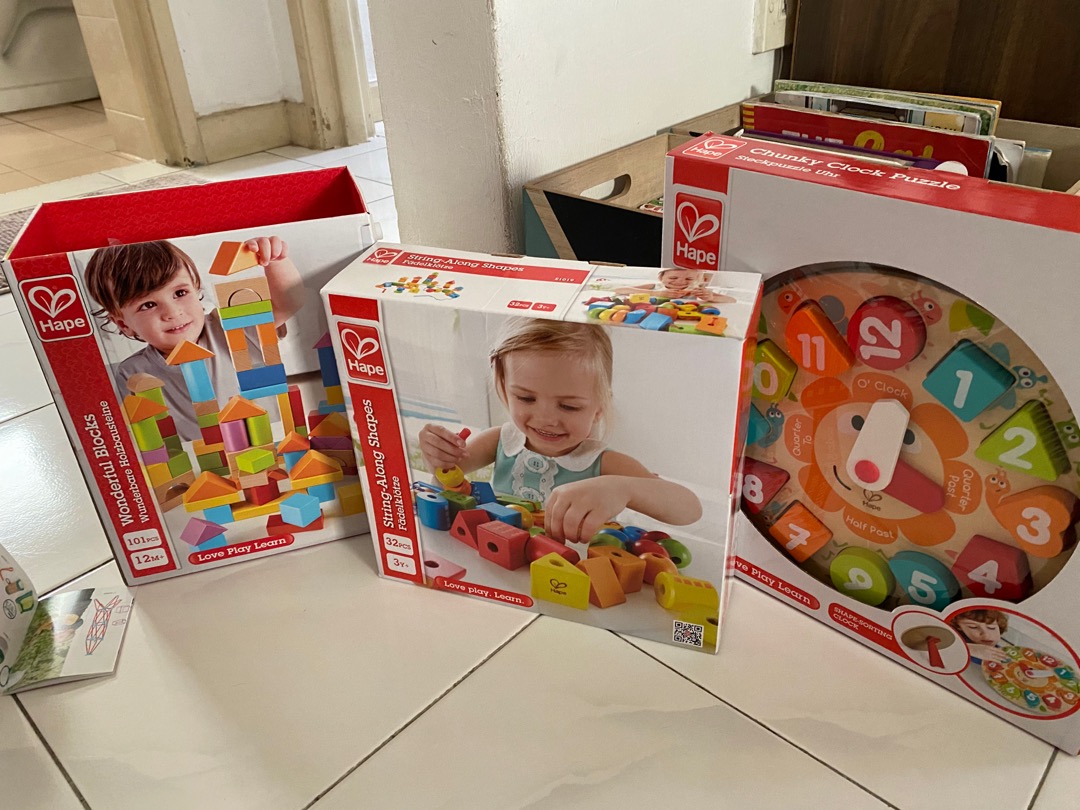 hape string along shapes