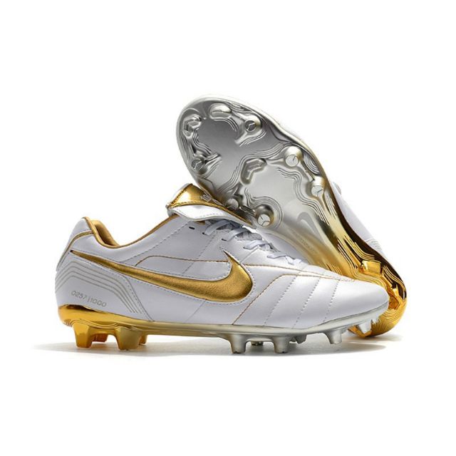 nike tiempo legend 1