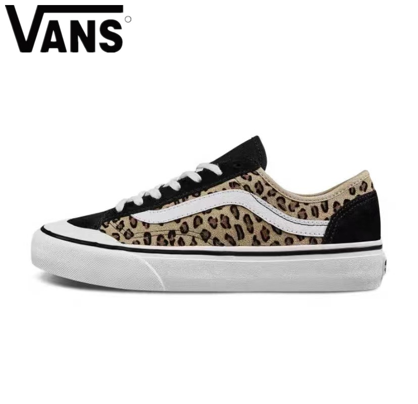 vans sneaks up