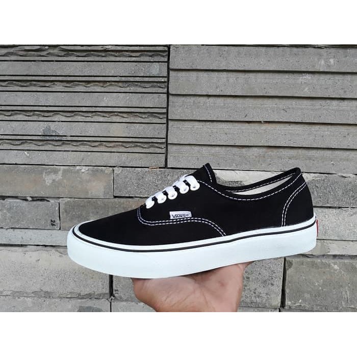 sepatu vans authentic