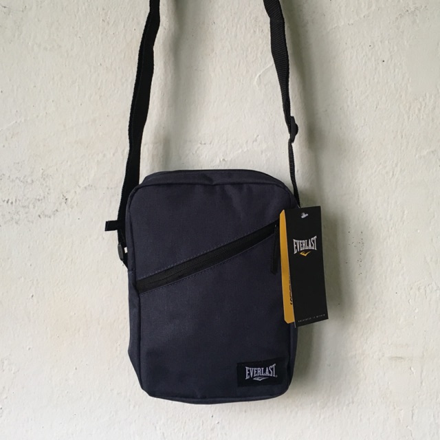 everlast sling bag