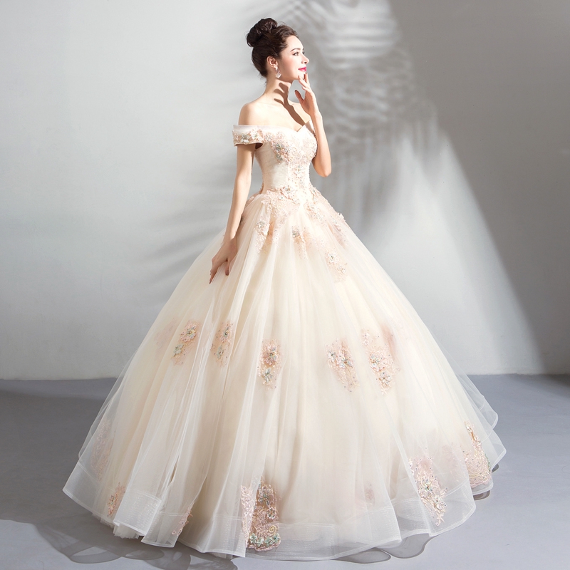 Naked Coloured Lace Flowers Bride S Shoulder Length Wedding Dress